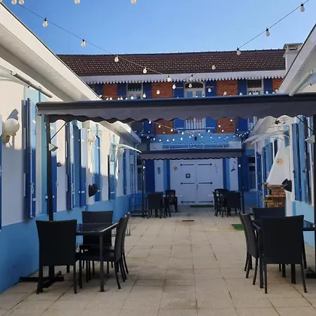 L'aquarium Lägenhetshotell